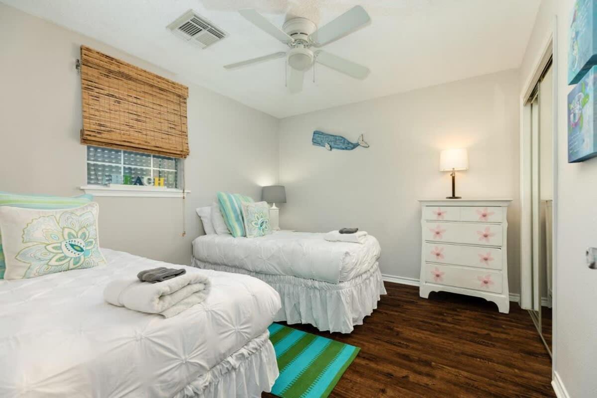 Casa De Las Olas - Huge Fenced Yard, Massive Outdoor Shower, Great Breezes From Deck! Surfside Beach Zewnętrze zdjęcie
